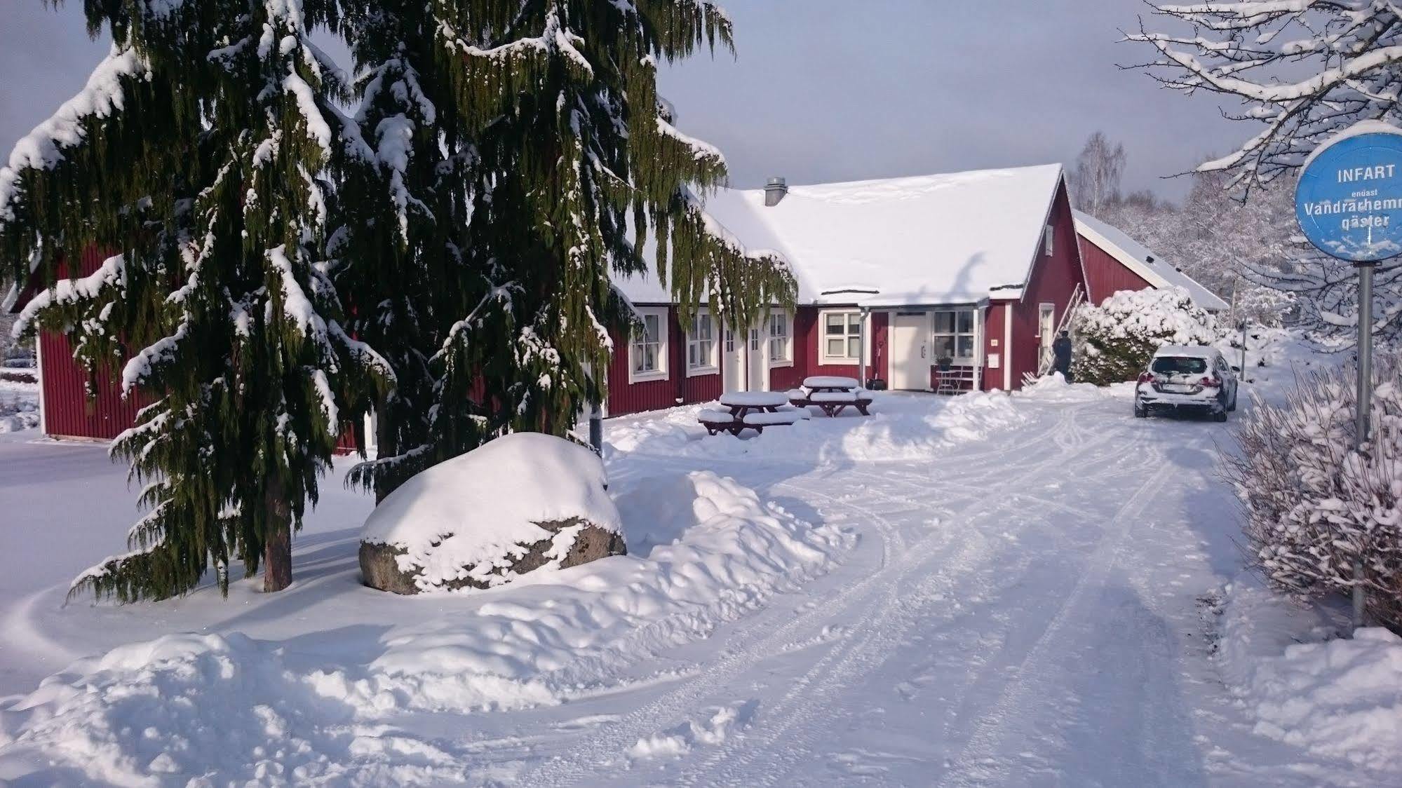 Perssons I Backens Pensionat- Sjoetorps Vandrarhem & Rum Exterior photo