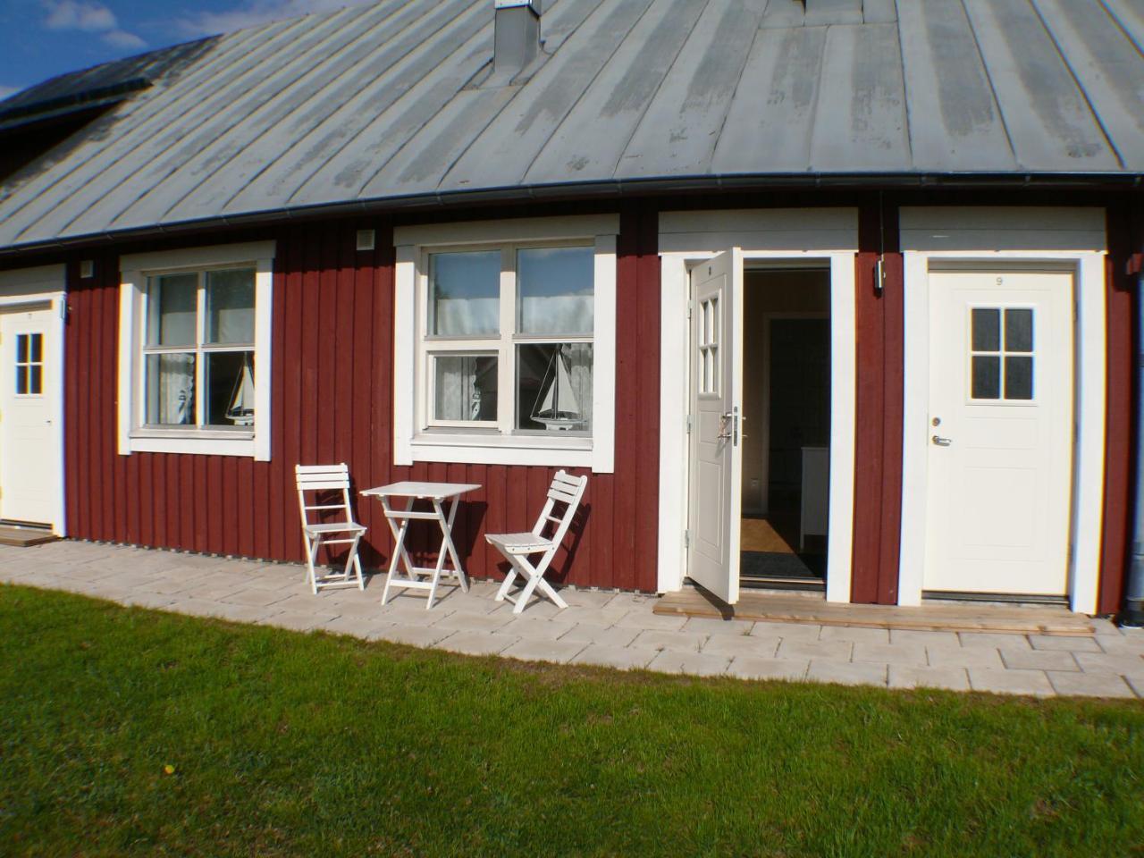 Perssons I Backens Pensionat- Sjoetorps Vandrarhem & Rum Exterior photo